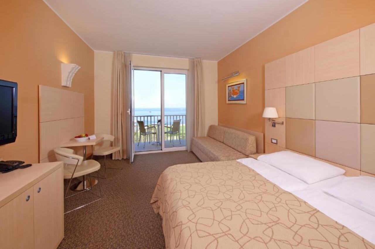 Hotel Haliaetum And Mirta Izola Esterno foto