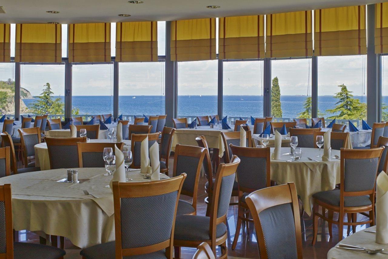 Hotel Haliaetum And Mirta Izola Esterno foto